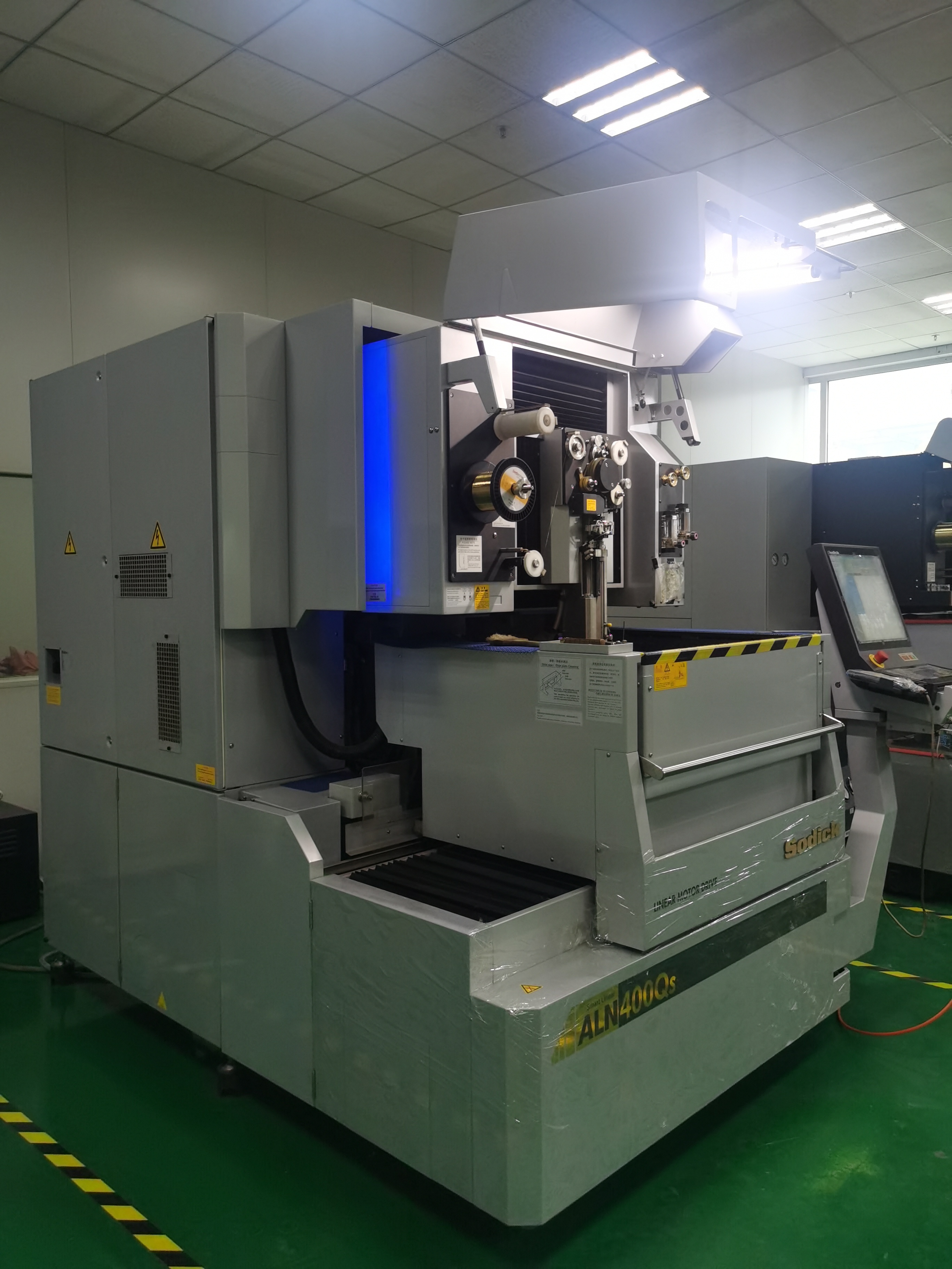 精密慢走絲線切割機器